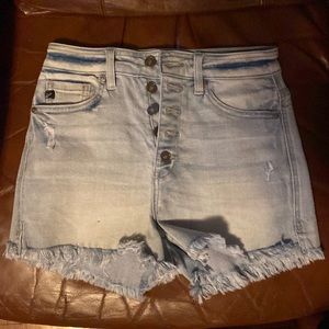 Shorts are to small for me. Little to no stretch.